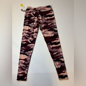 NWT Girls Suzette pink camouflage leggings size 12/14